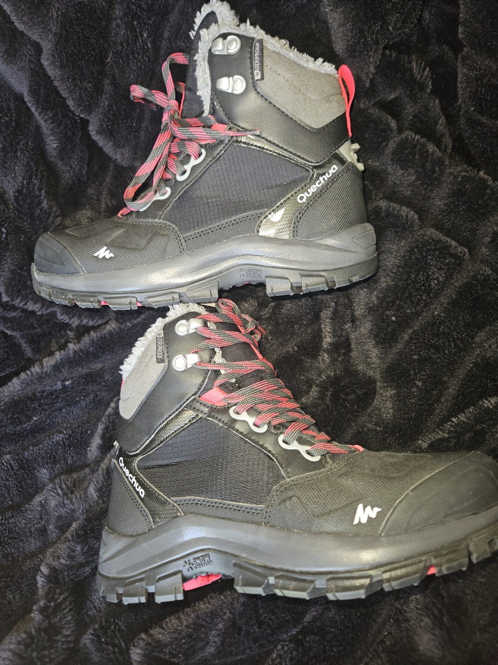 Quechua Women's Black Winter Hiking Boots with Pink Accents